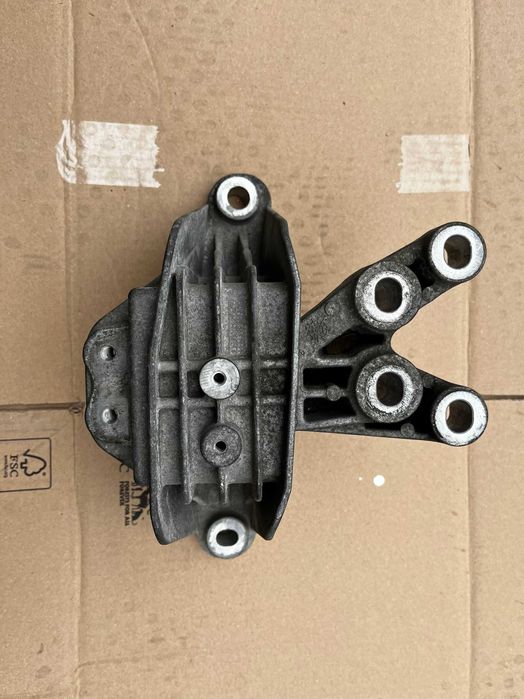 Chrysler Pacifica Voyager 17-24 Łapa Poduszka Mocowanie Silnika