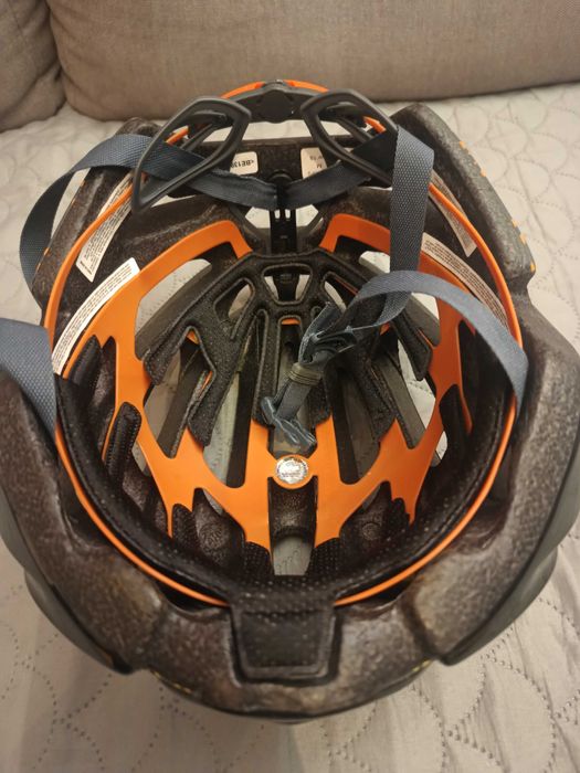 Kask szosowy czarny Bell Stratus rozmiar M