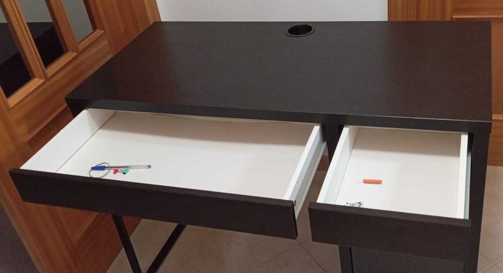 Secretária Ikea Micke