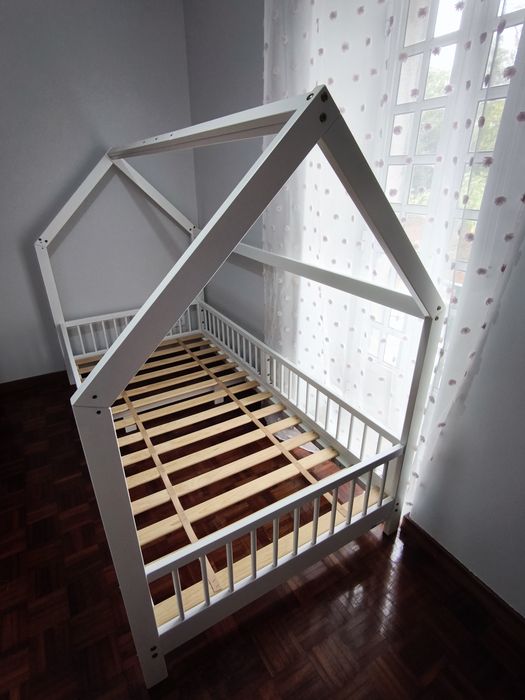 Cama Montessori / Casinha ZY Baby 190x90 cm – Branca