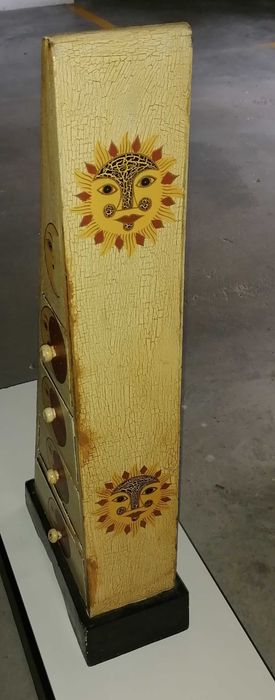 Móvel madeira pintado