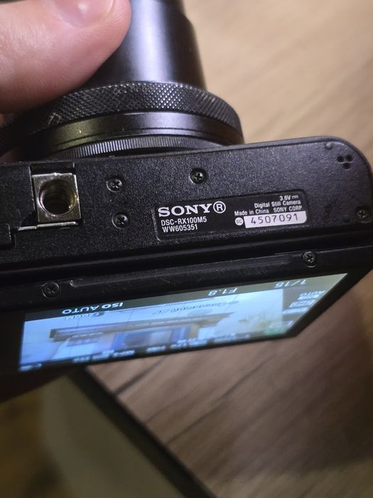 sony rx100 v - купити цифрові фотокамери Київ - Ціна на OLX.ua