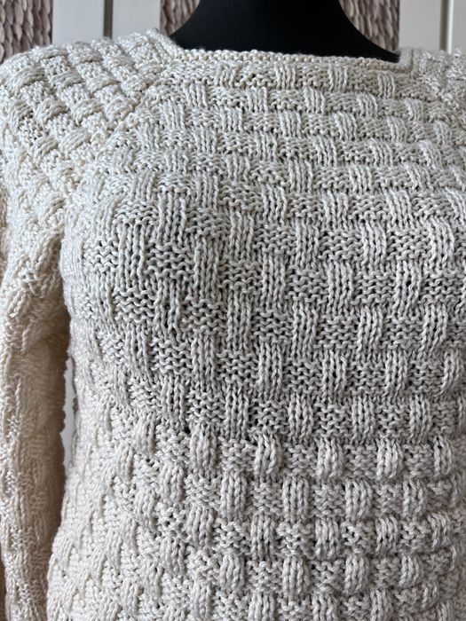 Sweter ręcznie robiony