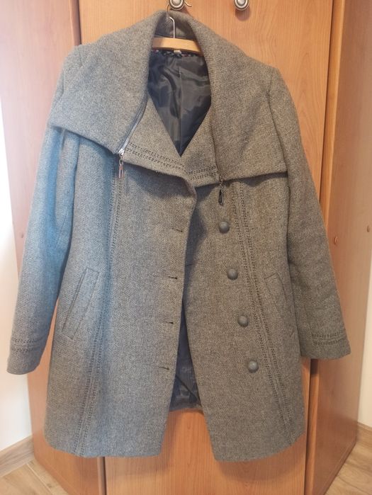 Śliczny płaszczyk rozmiar 42