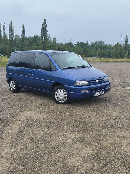 Peugeot 806
