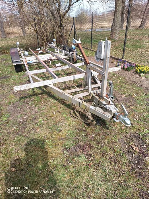 Sprzedam przyczepę podłodziową DMC do 2000 kg