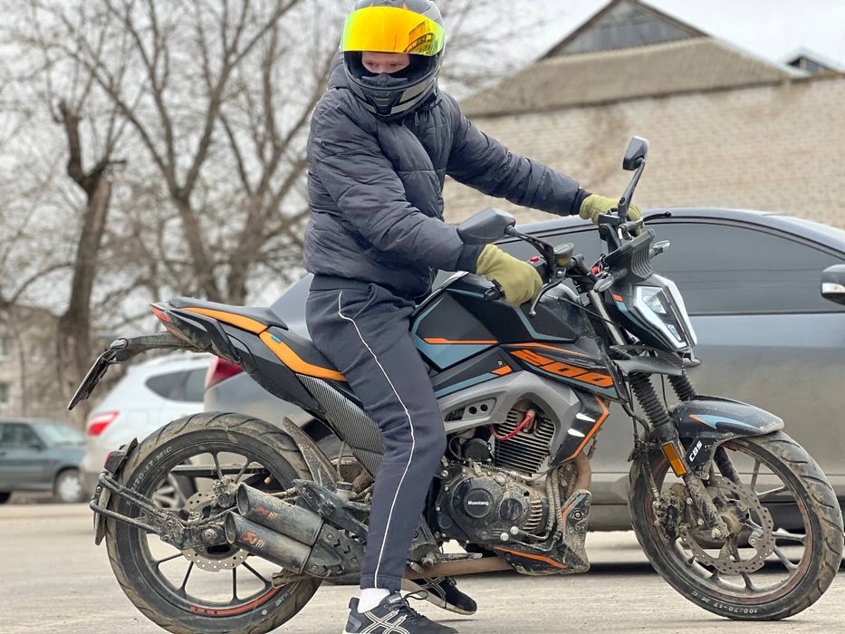 Продам мотоцикл мустанга регион st 200