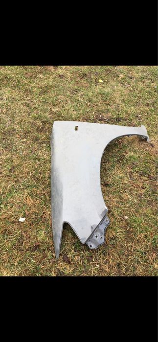 Ліве крило Тойота Хайлюкс 2010р.