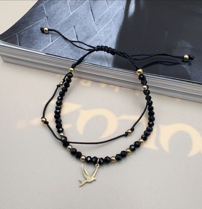 Bransoletka sznurkowa czarna z koralikami I ptakiem