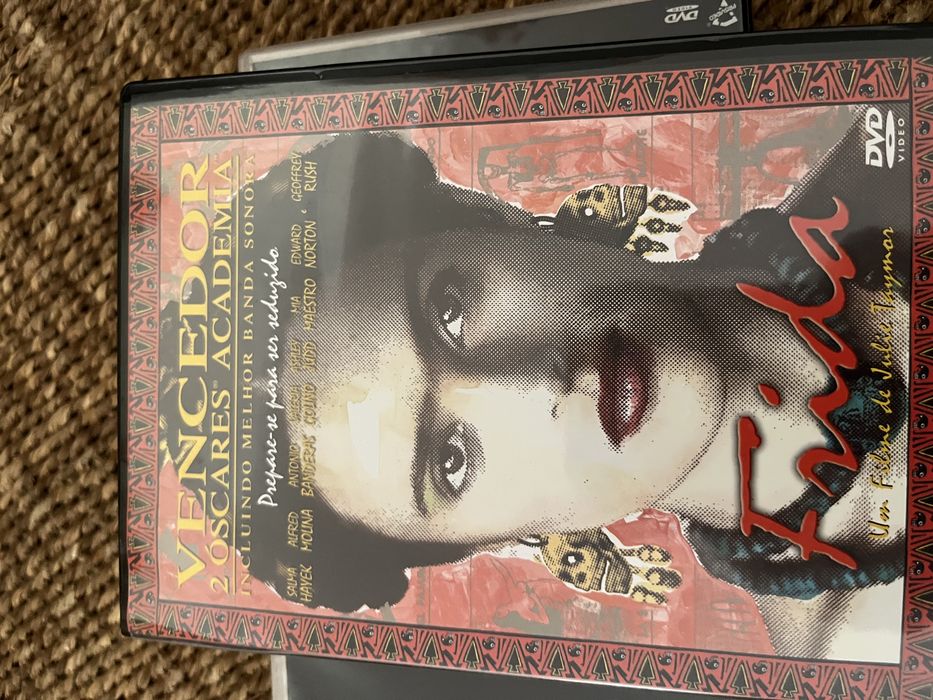 Conjunto diverso 12 DVDs