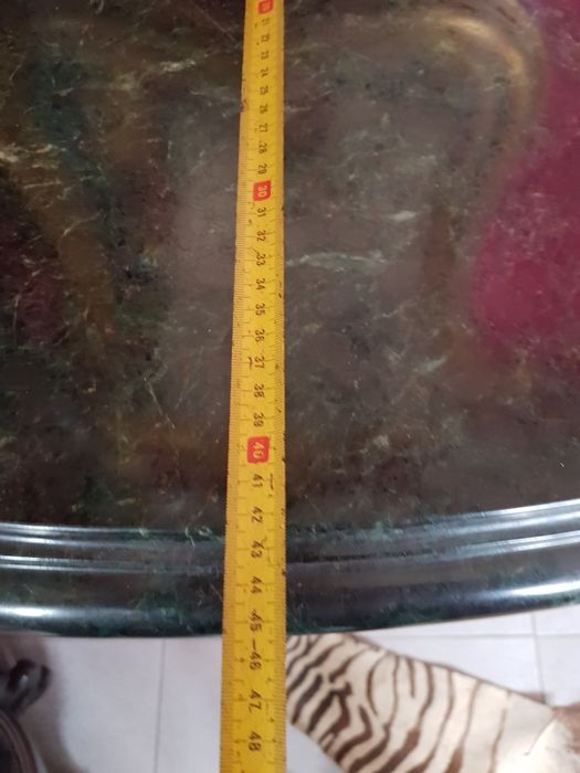 Magnífica credencia ricamente trabalhada