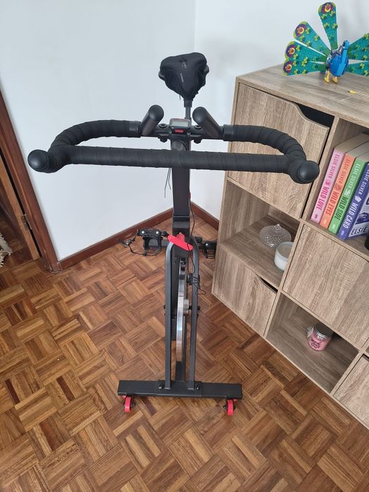 Bicicleta de ginástica