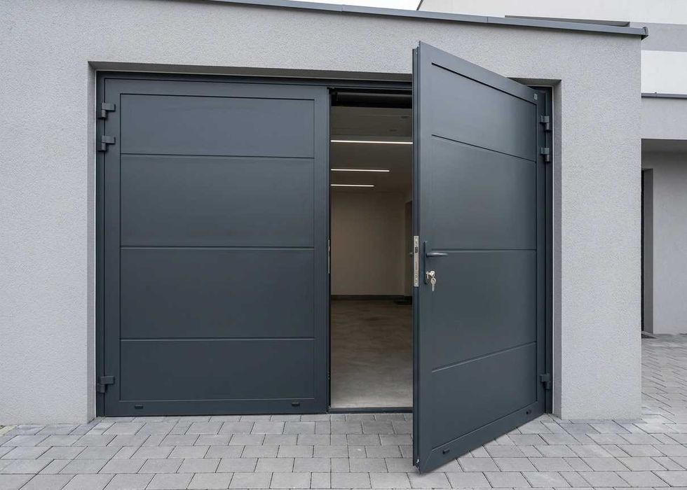 Brama garażowa dwuskrzydłowa aluminiowa bramy dwuskrzydłowe ocieplone