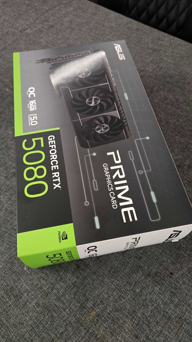 ASUS GeForce RTX 5080 OC 16GB GDDR7 6 meses uso