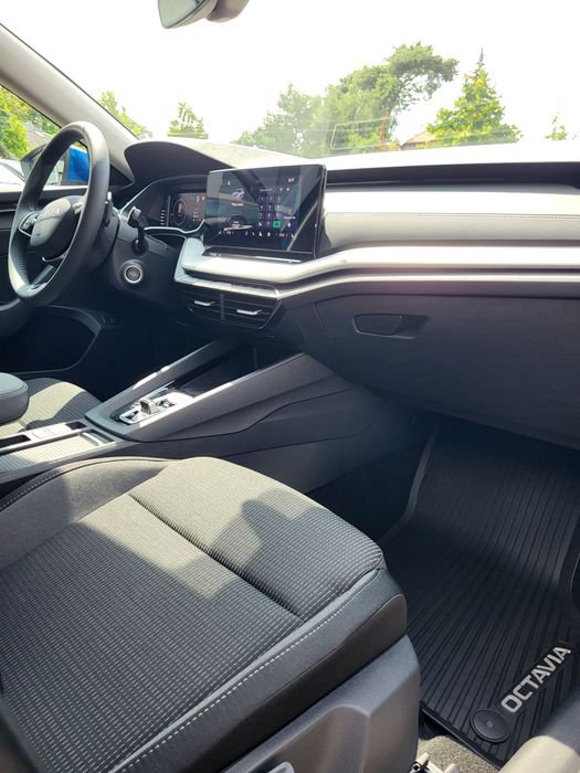 Wynajem samochodu Skoda Scala, OCTAVIA! Benzyna, AUTOMAT!