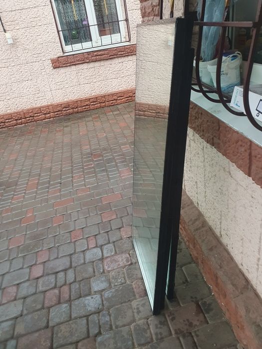 Склопакети двокамерні б/в