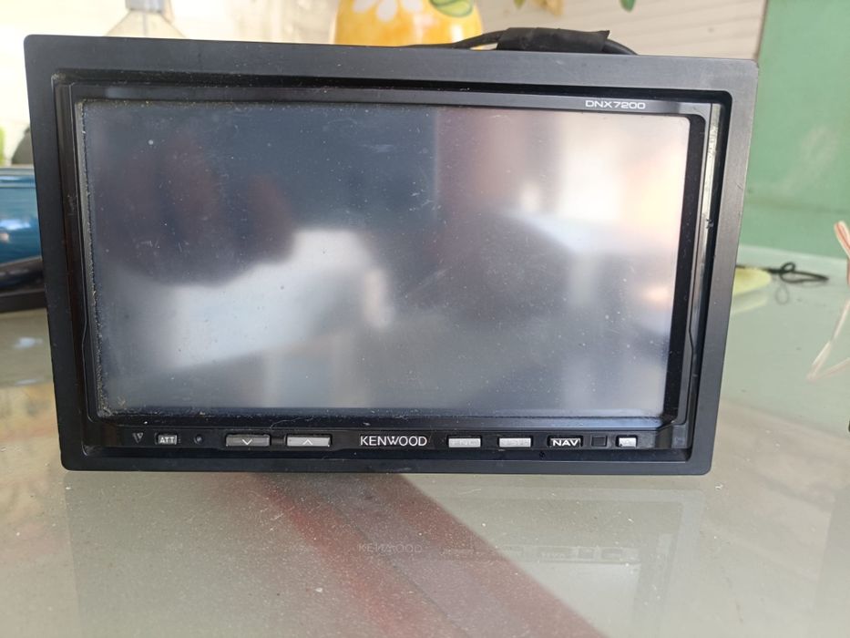 Rádio Kenwood com ecrã