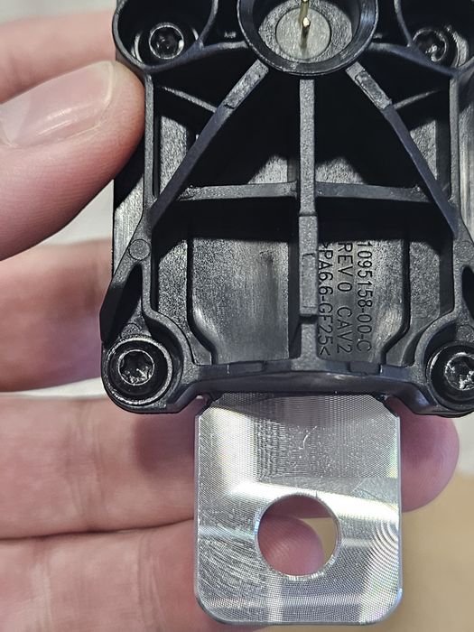 Tesla пиропатрон оснавной батаре
Model Y Model 3 1064689-00-J