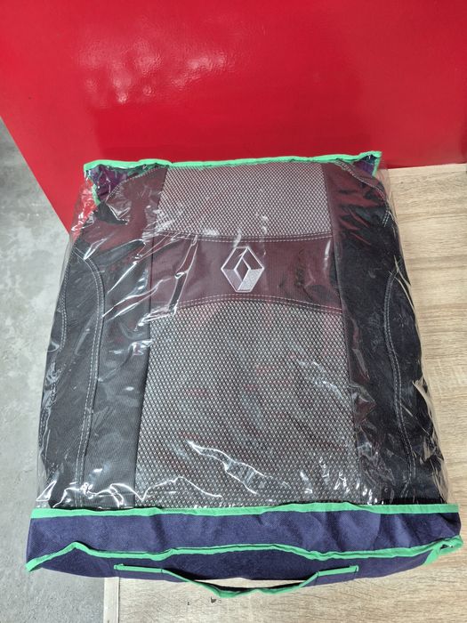 Чохли Renault Logan II