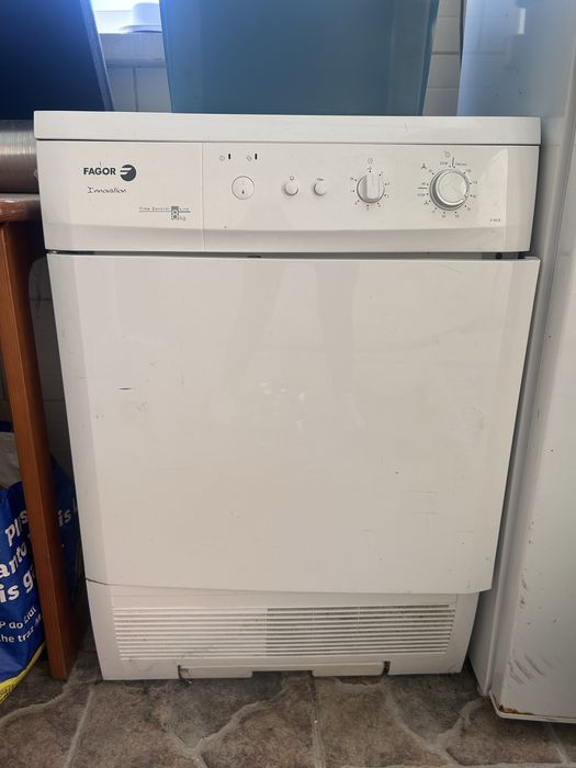 Maquina de secar com condensador
