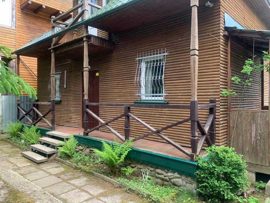 Двоповерховий будинок 105 м² біля р. Прут