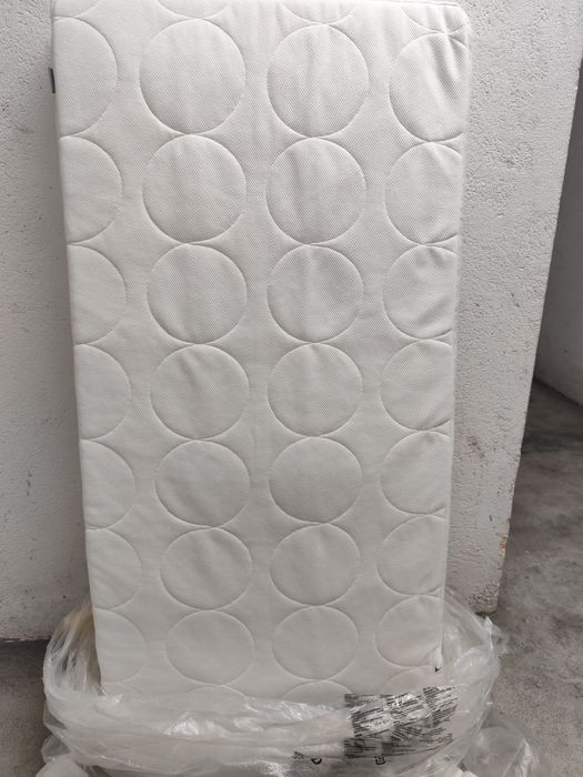 Colchão berço IKEA 1,20X0,60m - capa lavável