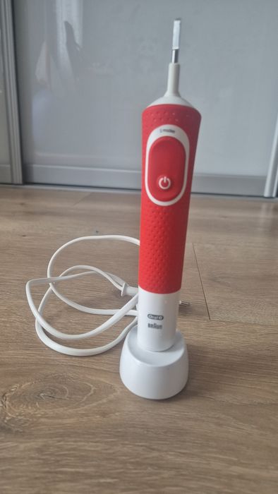 Szczoteczka oral-b Braun dziecięca