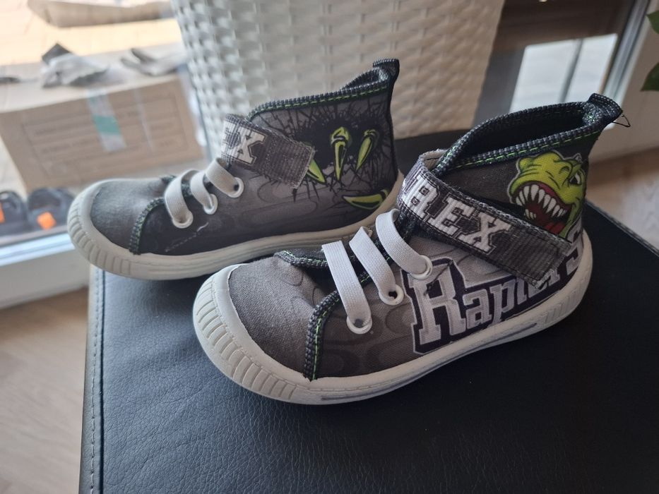 Trampki wyższe rozm.26