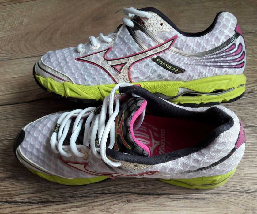 Buty do biegania Mizuno rozmiar 40,5