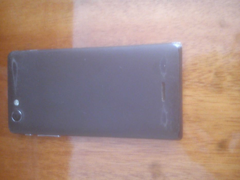 Telefon smartfon Sony Xperia ST26i używany