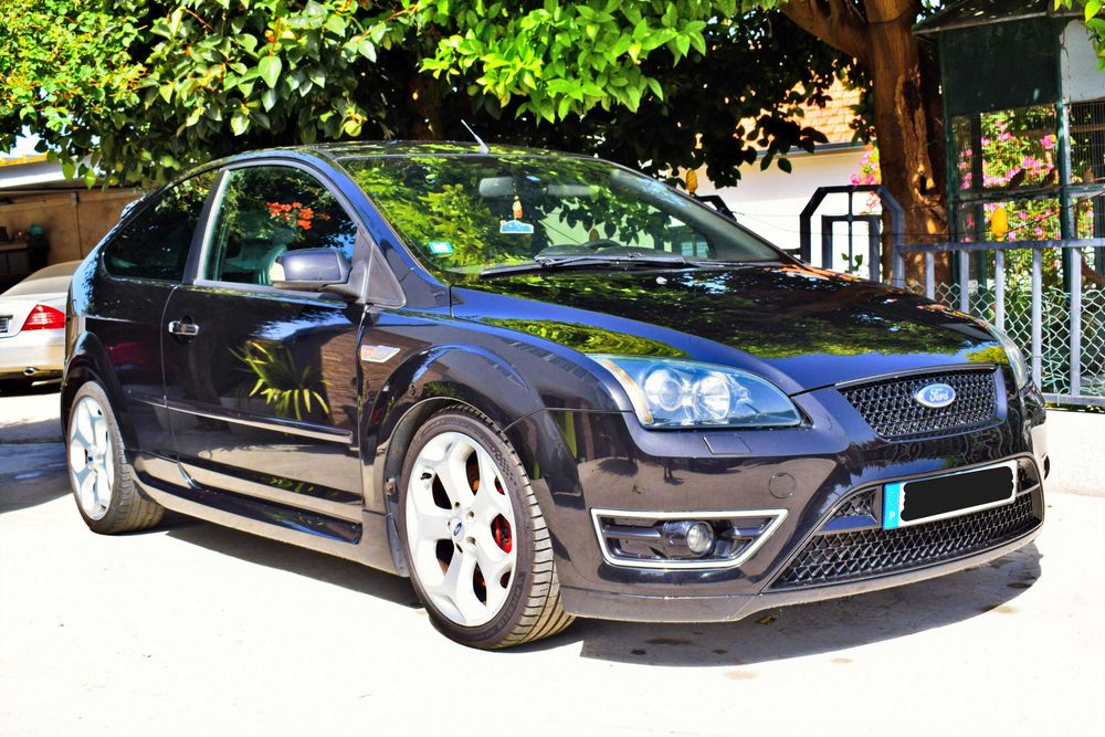 Ford Focus ST225