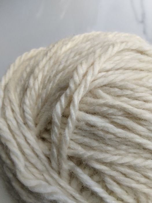 Wełna 100% z odzysku.