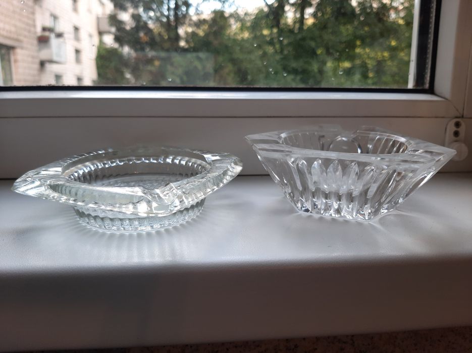 Кришталеві попільнички