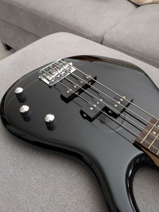 Baixo Cort Action Bass PJ