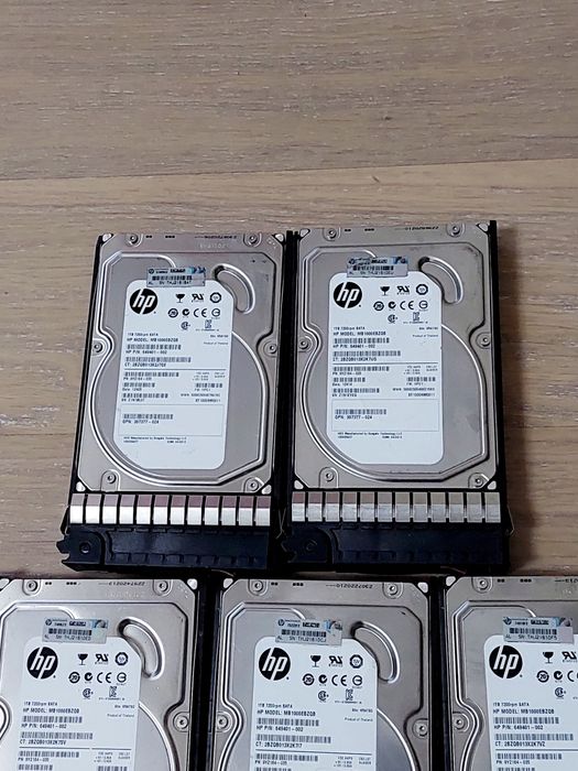 Серверний жорсткий диск HP 1000GB SATA 7.2 K 3.5" LFF HDD