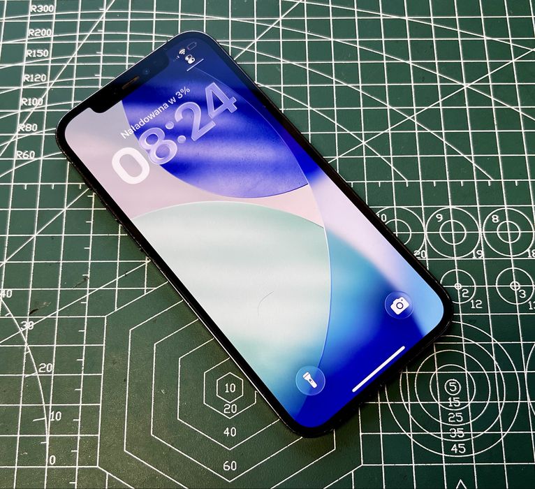 Apple iPhone 12 PRO 128 GB nowa bateria ladny stan 100% sprawny bez wad i bez blokad wyczyszczony