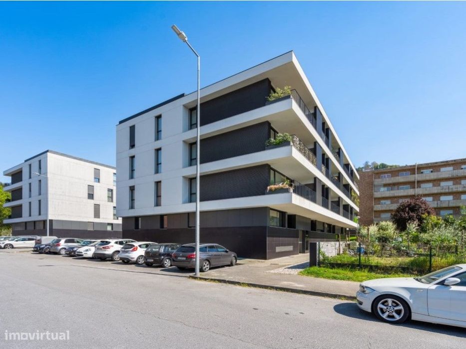 Apartamento T3 Novo em Tenões