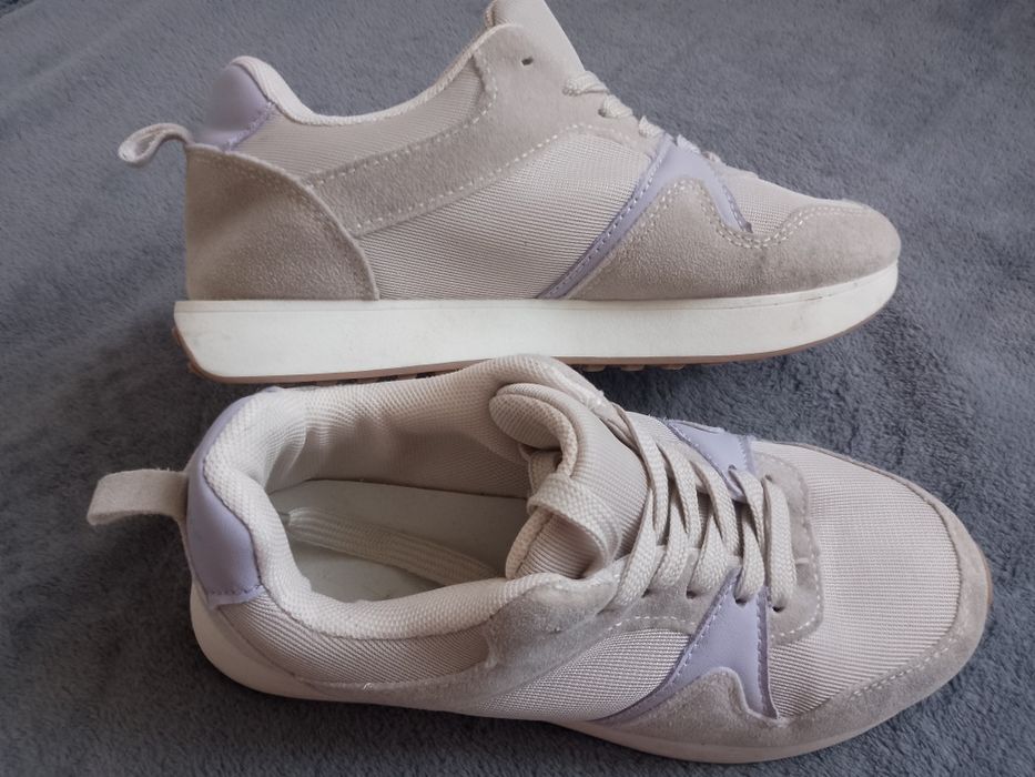 Buty sportowe dziewczęce 34
