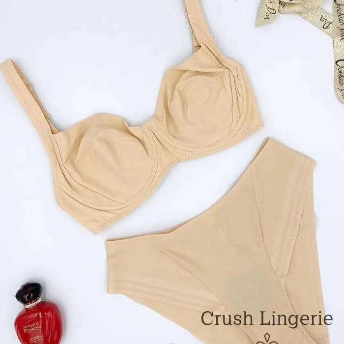 Acousma, бюст, бюстгальтер, жіноча нижня білизна, бренд Acousma, бюст