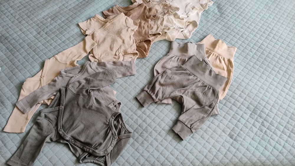 Zestaw ubranek dla noworodka rozm. 50 H&M (metka 44)