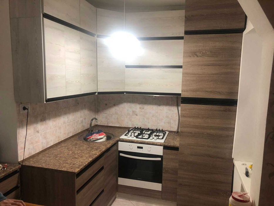 Кухні під замовлення