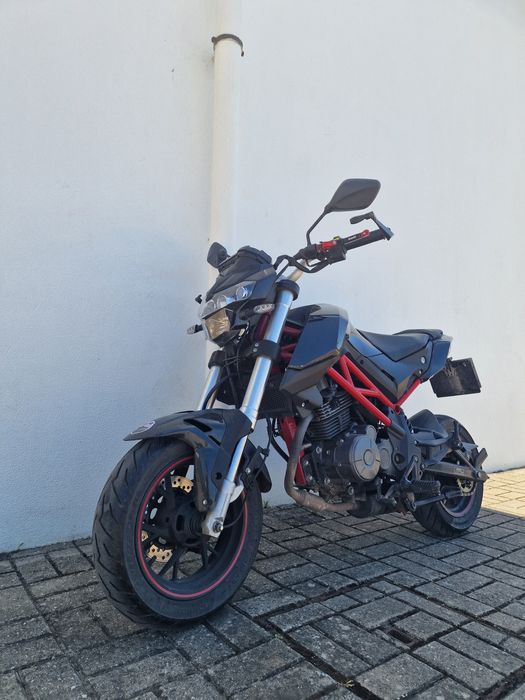 Benelli  tnt 125