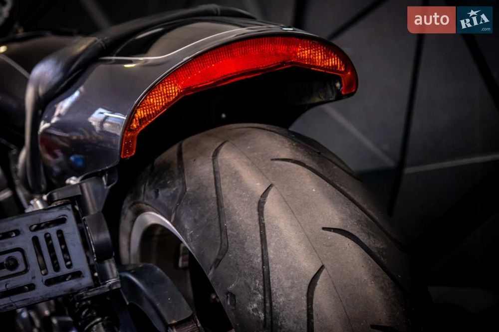Harley-Davidson VRSCF V-Rod Muscle