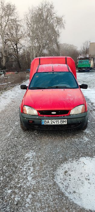 Ford courier 1.8 дизель на ходу несправний