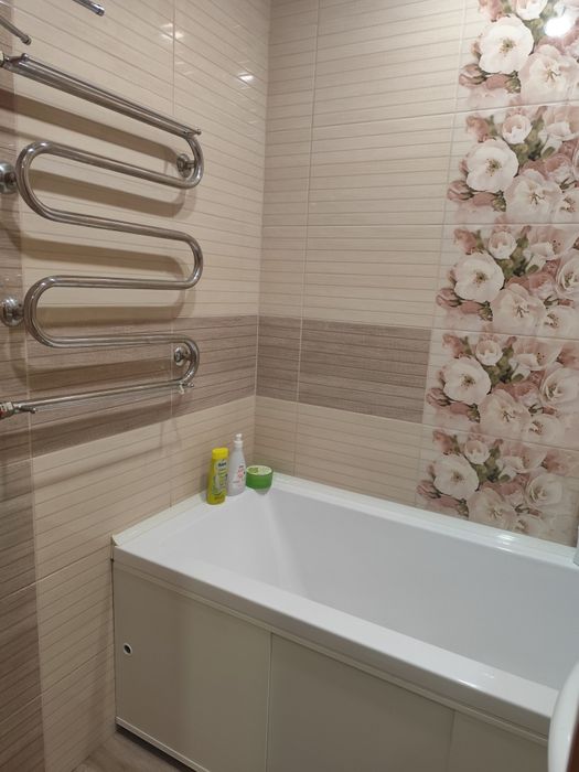 Продам 3-кімнатну квартиру у Шевченківському районі