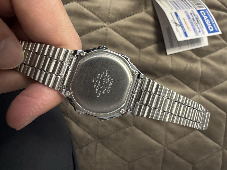 Продам Часы Casio A168