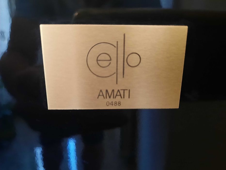 CELLO AMATI  PRO . Par de colunas , Mad ( Mark Levinson )  .