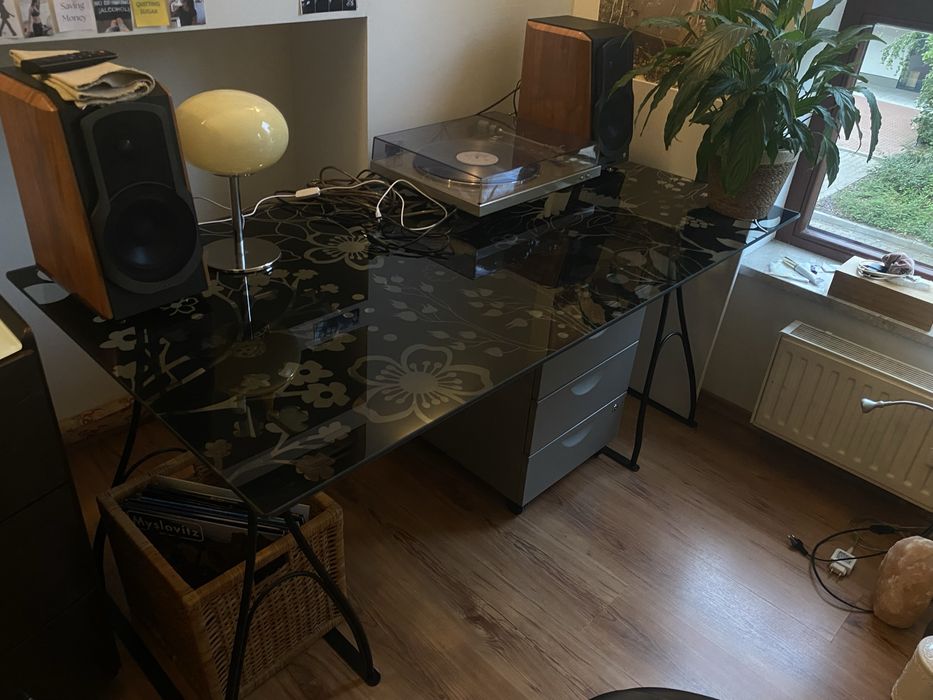Kultowe biurko szklane IKEA Vika Glasholm (wzór kwiatowy / floral) + nogi
