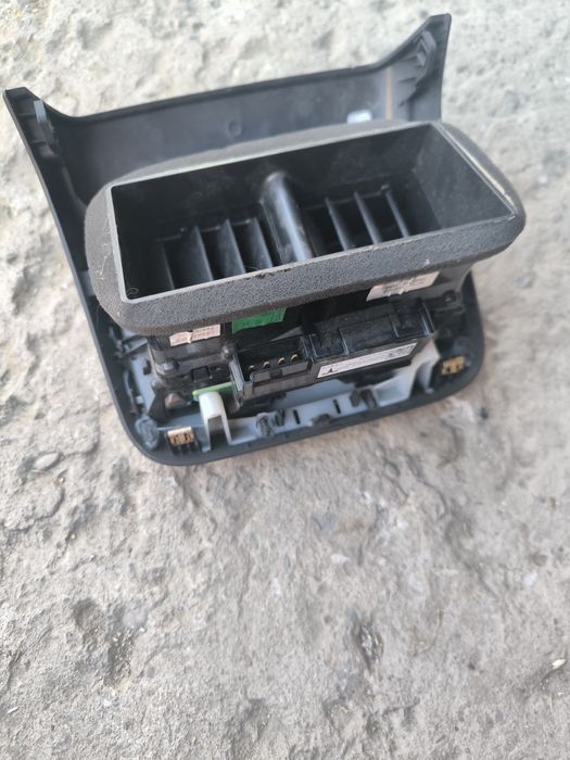 Воздуховод задній Тесла модел 3