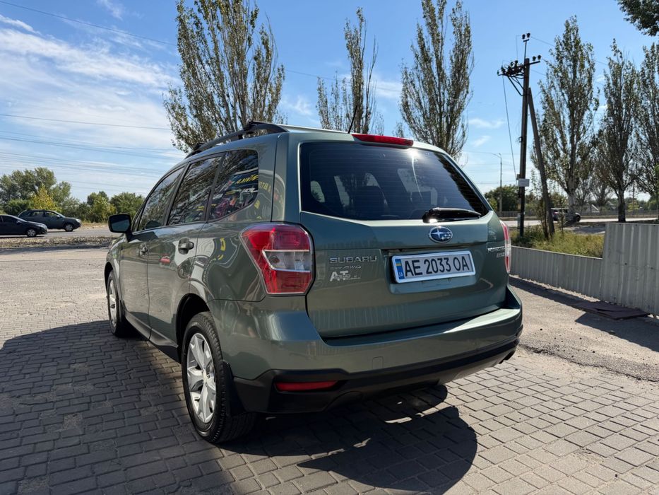 Продам Subaru Forester 2015 год, 2.5 бензин